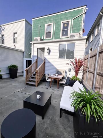 88 Warren Street, Staten Island, NY 10304