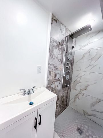 88 Warren Street, Staten Island, NY 10304