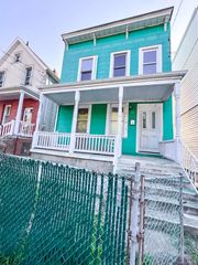 88 Warren Street, Staten Island, NY 10304