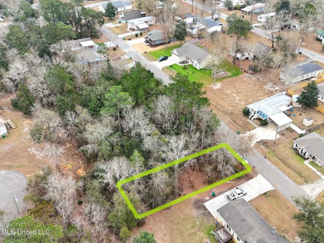 Lilinoe Way, Diamondhead, MS 39525