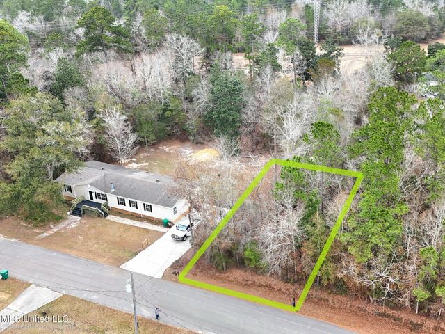 Lilinoe Way, Diamondhead, MS 39525