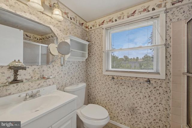 10 GALTON LN, Willingboro, NJ 08046