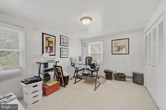 10 GALTON LN, Willingboro, NJ 08046