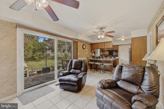 10 GALTON LN, Willingboro, NJ 08046