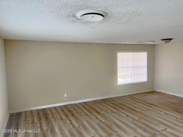 800 Meadow Hill Drive, Clinton, MS 39056