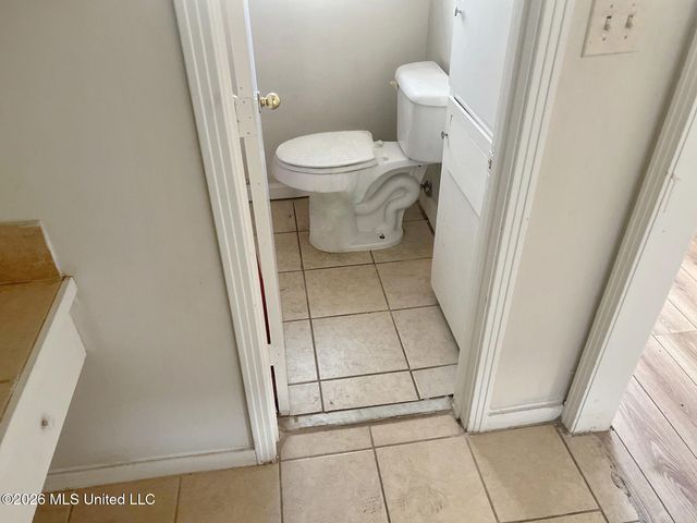 800 Meadow Hill Drive, Clinton, MS 39056