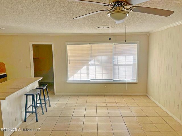 800 Meadow Hill Drive, Clinton, MS 39056