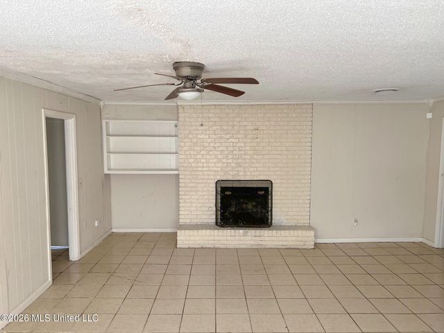 800 Meadow Hill Drive, Clinton, MS 39056