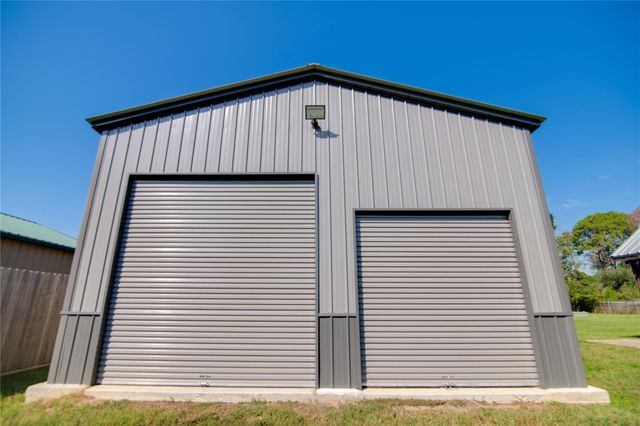 5036 Singletary Road, Alvin, TX 77511