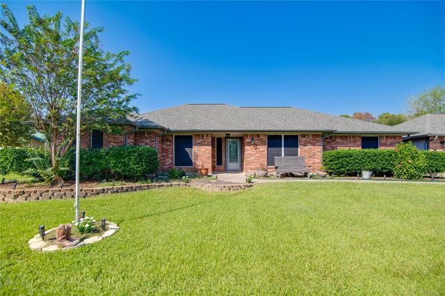 5036 Singletary Road, Alvin, TX 77511