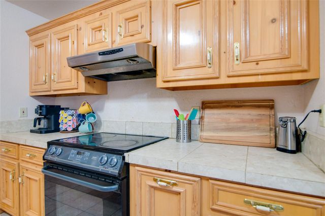 5036 Singletary Road, Alvin, TX 77511