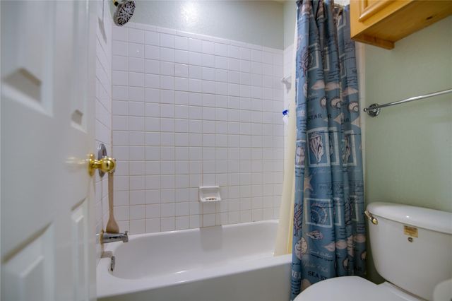 5036 Singletary Road, Alvin, TX 77511