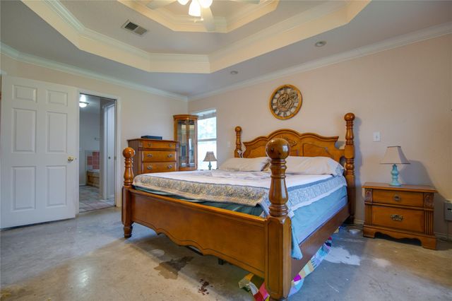 5036 Singletary Road, Alvin, TX 77511