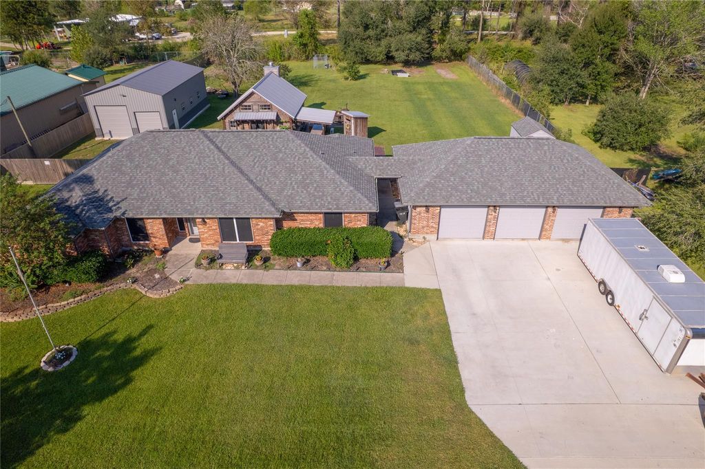 5036 Singletary Road, Alvin, TX 77511
