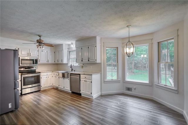 455 Riverbend Drive, Mcdonough, GA 30252