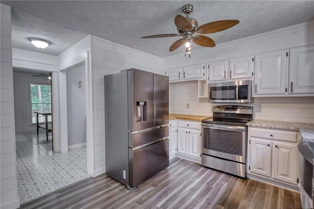 455 Riverbend Drive, Mcdonough, GA 30252