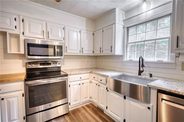 455 Riverbend Drive, Mcdonough, GA 30252
