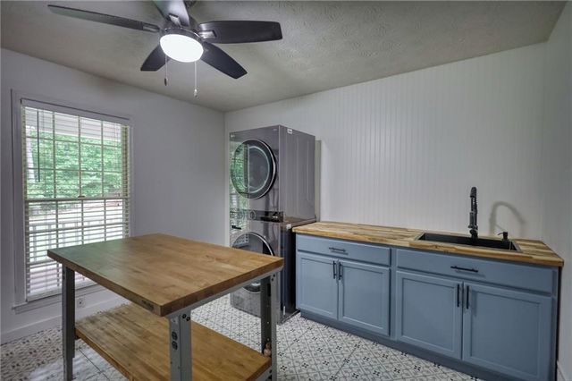 455 Riverbend Drive, Mcdonough, GA 30252