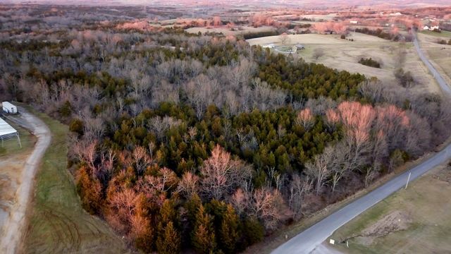 2670 E US Hwy 150, Stanford, KY 40484