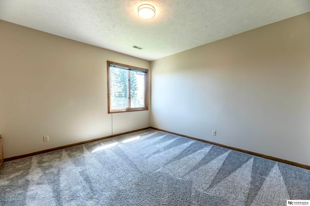 3117 N 125th Street, Omaha, NE 68164