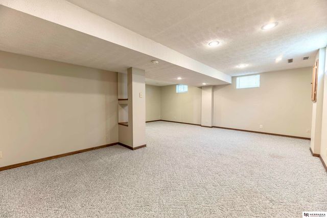 3117 N 125th Street, Omaha, NE 68164