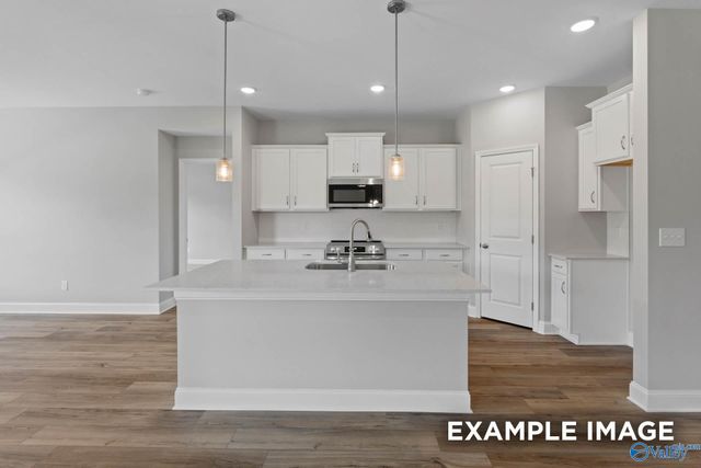 3705 Jaguar Way NW, Huntsville, AL 35810