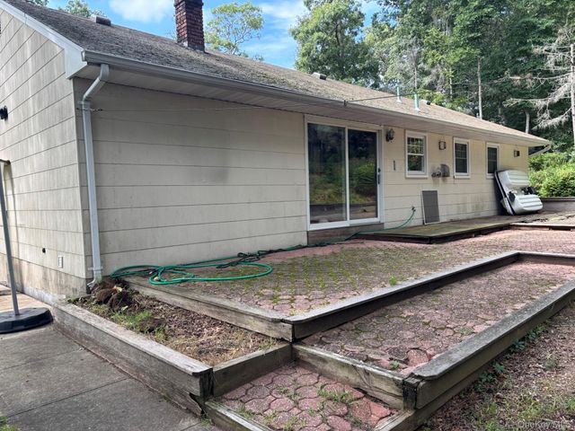 219 Shafter Street, Islandia, NY 11749