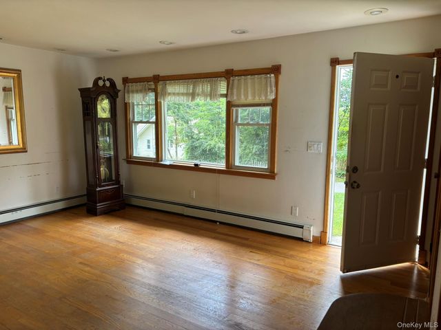 219 Shafter Street, Islandia, NY 11749