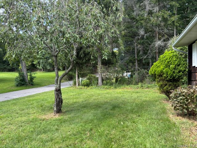 219 Shafter Street, Islandia, NY 11749