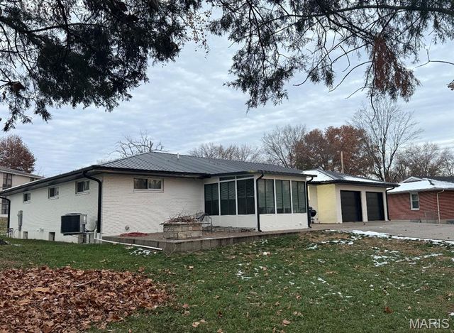 127 Phelan Street, Pacific, MO 63069