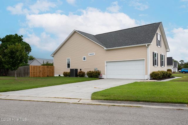 6201 Ambleside Drive, Wilmington, NC 28409