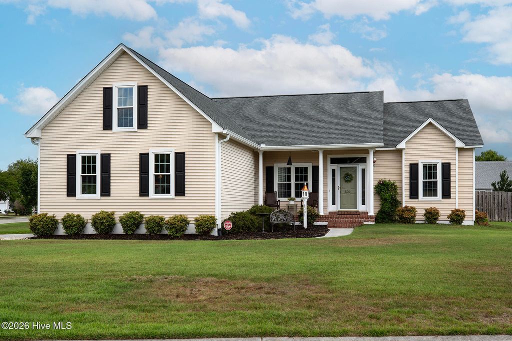 6201 Ambleside Drive, Wilmington, NC 28409