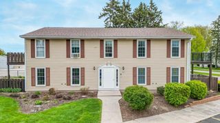 3933 Country PLACE #D, Sheboygan, WI 53081
