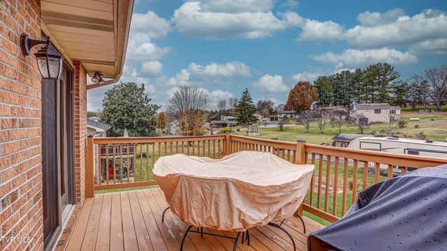 415 Heritage Drive, Bristol, VA 24201