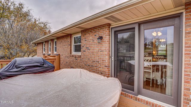 415 Heritage Drive, Bristol, VA 24201