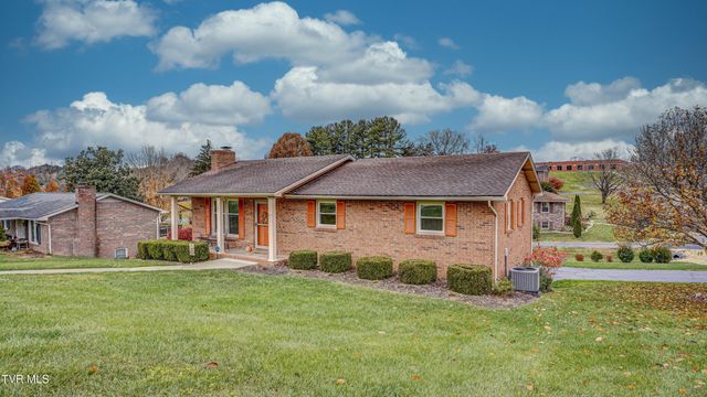 415 Heritage Drive, Bristol, VA 24201