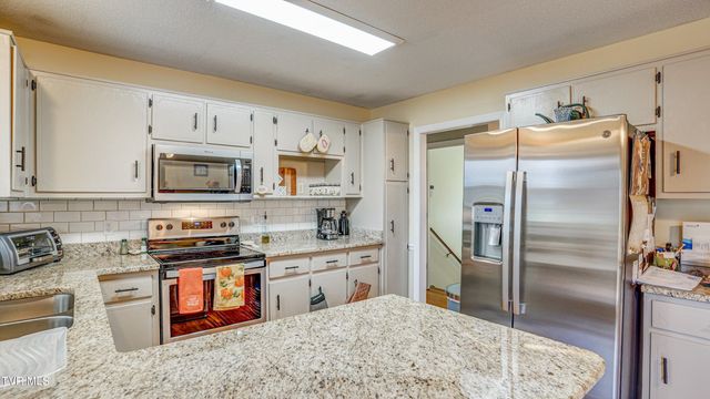 415 Heritage Drive, Bristol, VA 24201