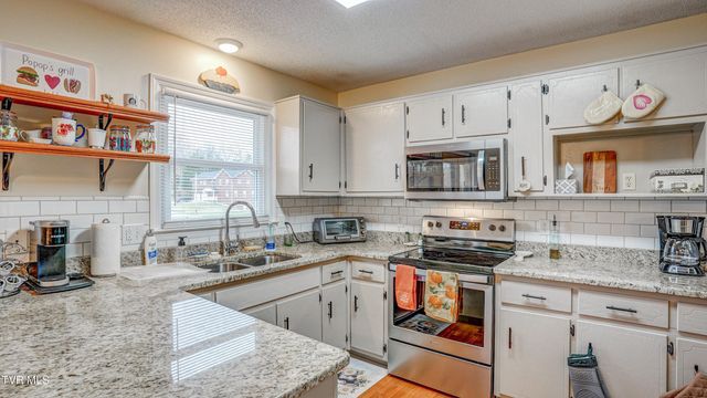 415 Heritage Drive, Bristol, VA 24201