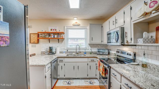 415 Heritage Drive, Bristol, VA 24201