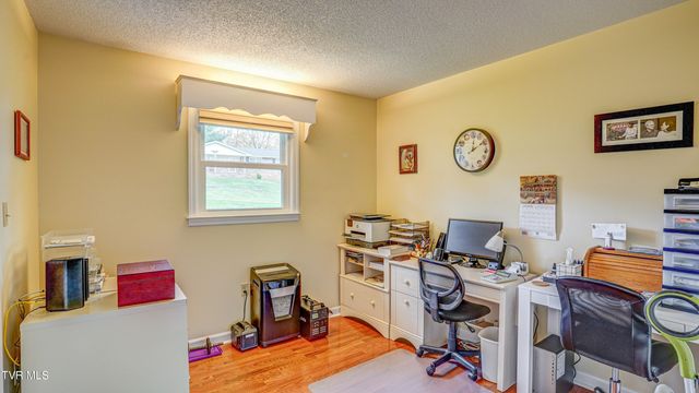 415 Heritage Drive, Bristol, VA 24201