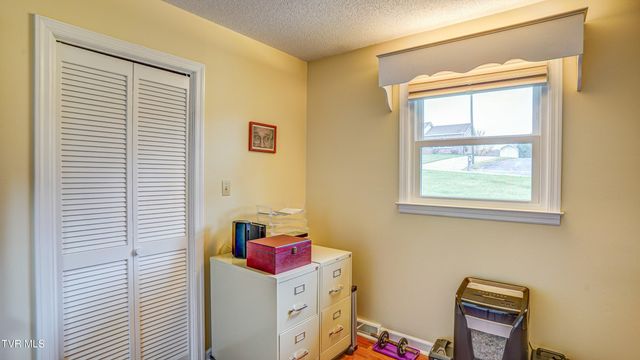 415 Heritage Drive, Bristol, VA 24201