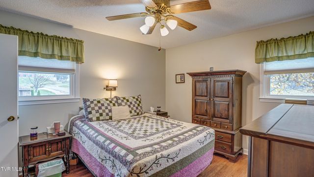 415 Heritage Drive, Bristol, VA 24201