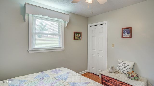 415 Heritage Drive, Bristol, VA 24201