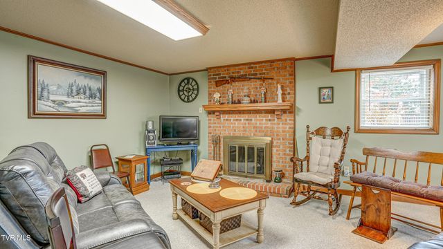 415 Heritage Drive, Bristol, VA 24201