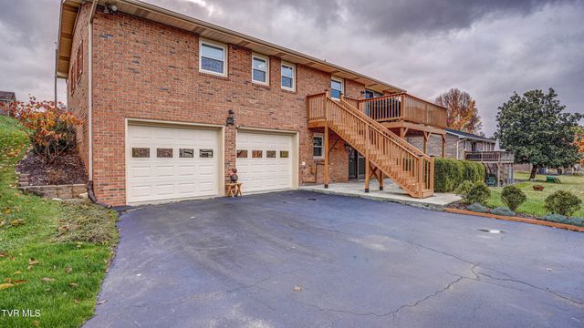 415 Heritage Drive, Bristol, VA 24201