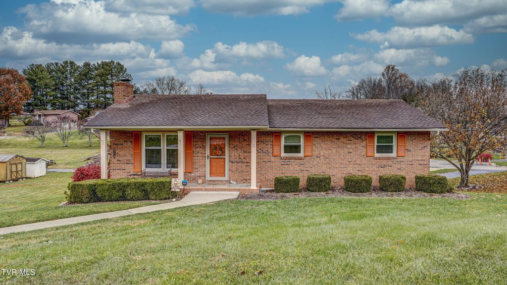 415 Heritage Drive, Bristol, VA 24201