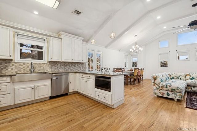 541 East Hudson Street, Long Beach, NY 11561