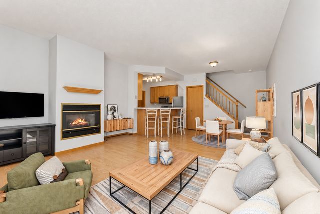 8763 Branson Drive 90, Inver Grove Heights, MN 55076