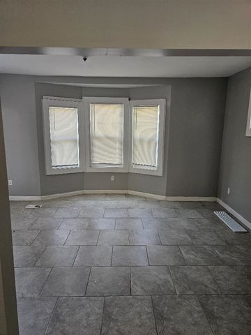 5056 Bewick Street, Detroit, MI 48213
