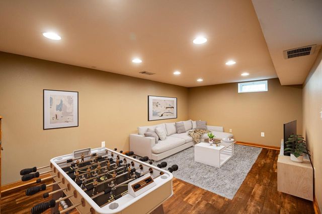 640 Park AVENUE, South Milwaukee, WI 53172